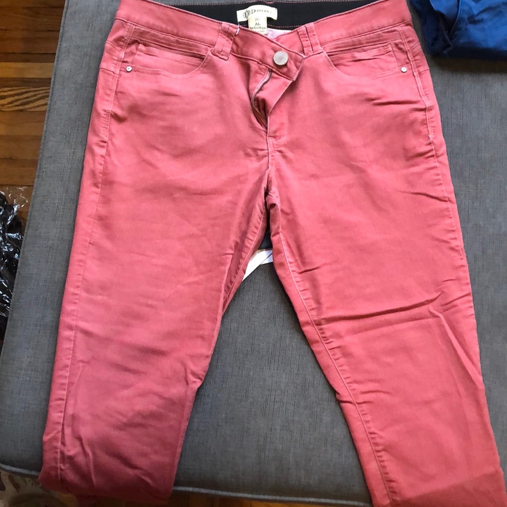 Skinny ankle pants